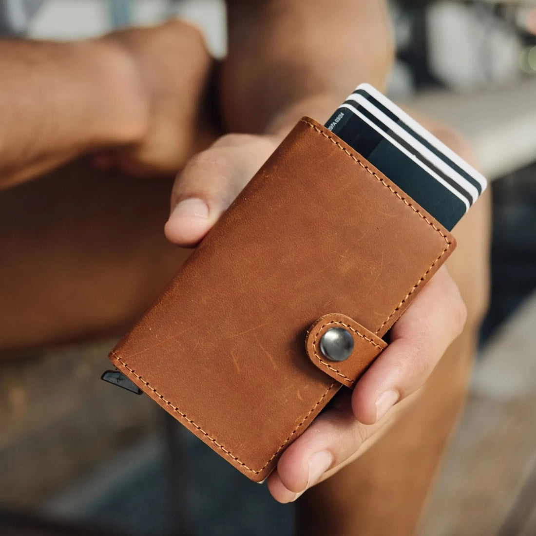 Mens tan leather pop up credit card wallet