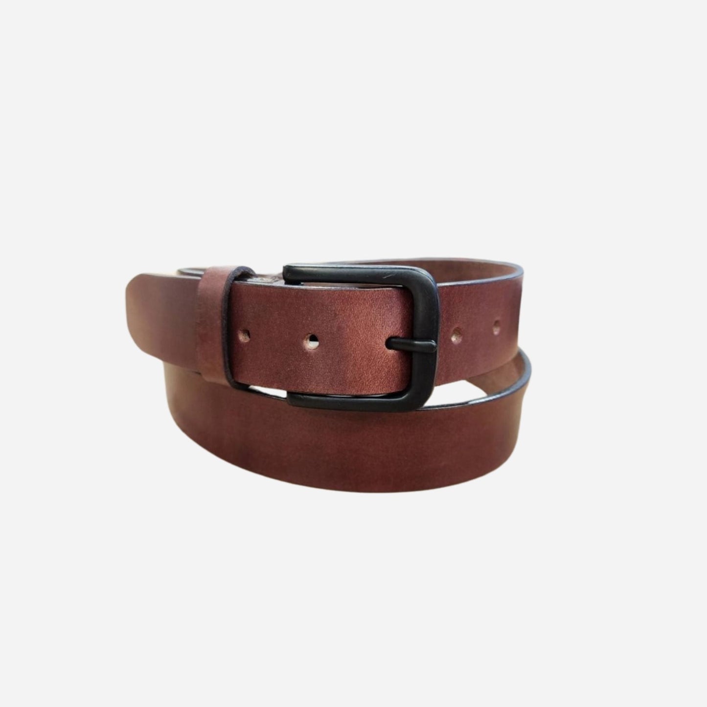 35mm Tan full grain leather belt with a solid black buckle - BeltUp Leather Co.
