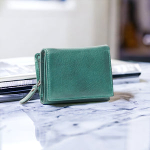 Green Leather Wallet -Vikky - BeltUpOnline