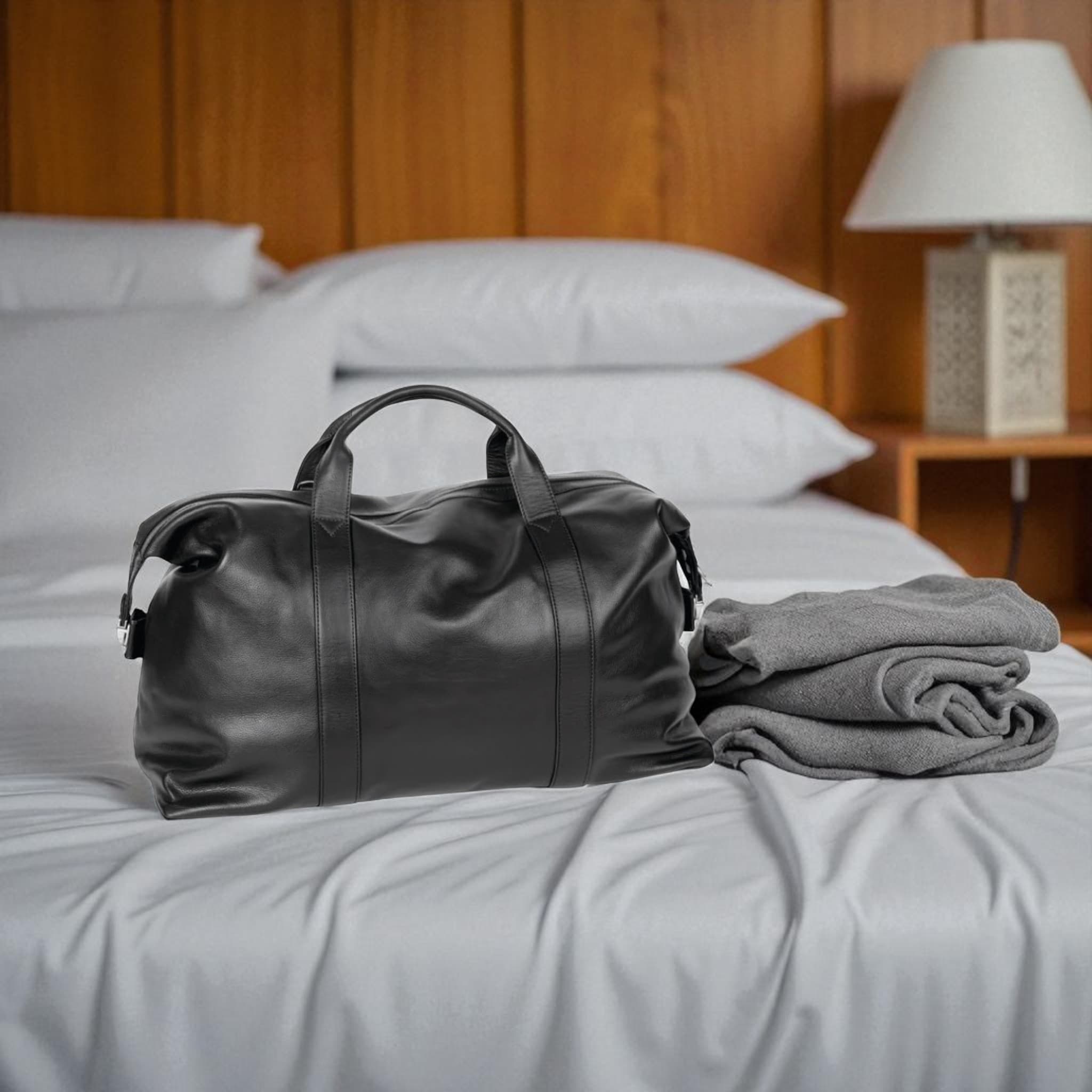 Duffle| Black | Weekender - BeltUp Leather Co.